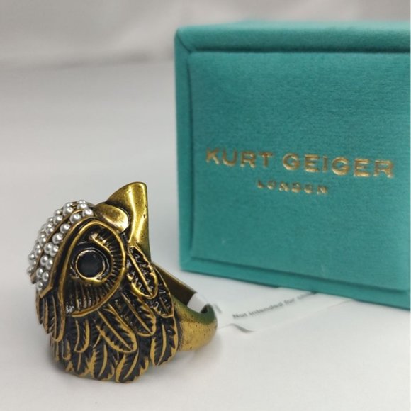 Kurt Geiger London Ring Signature Eagle Crest Pearl Cocktail Ring - Picture 6 of 13